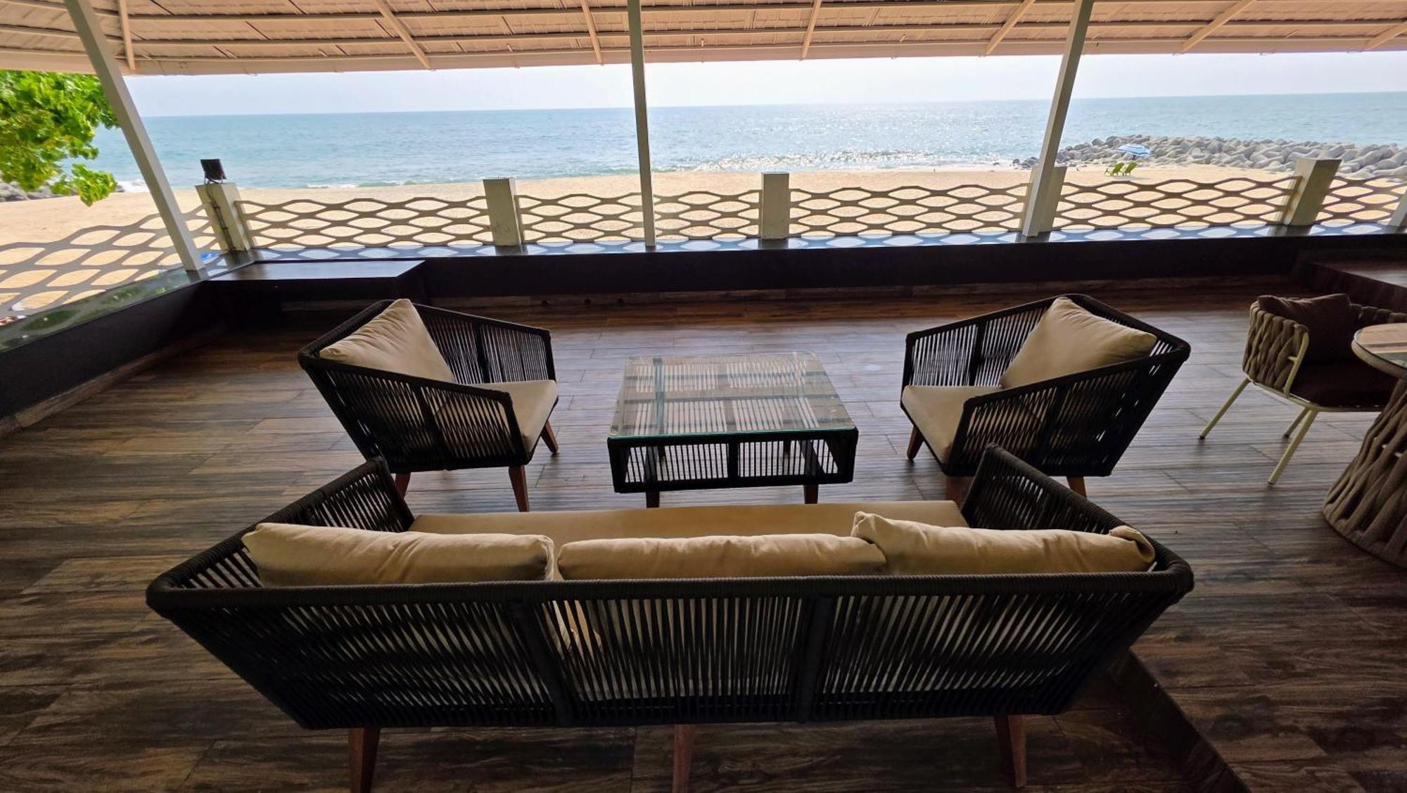 Ether Marari Beachfront Mararikulam Exterior photo